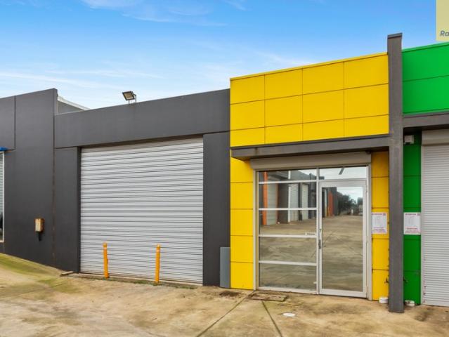 Warehouse for rent in Maddingley, Victoria