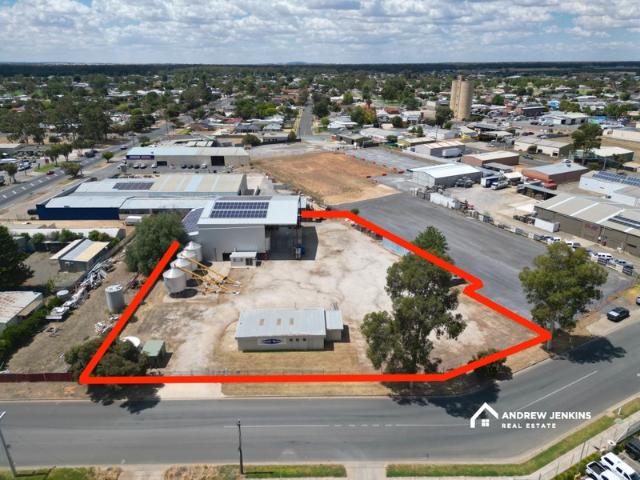 Warehouse for sale in Cobram, Victoria