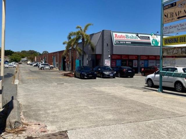 Warehouse for rent in Morley, Western Australia