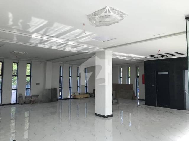 Building for rent in Islamabad