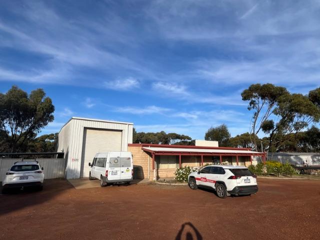 Warehouse for sale in Narrogin, Western Australia