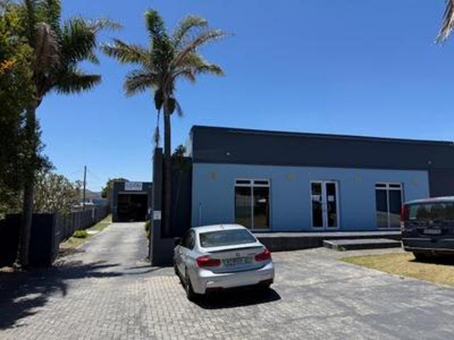 Commercial for sale in Port Elizabeth, Eastern Cape