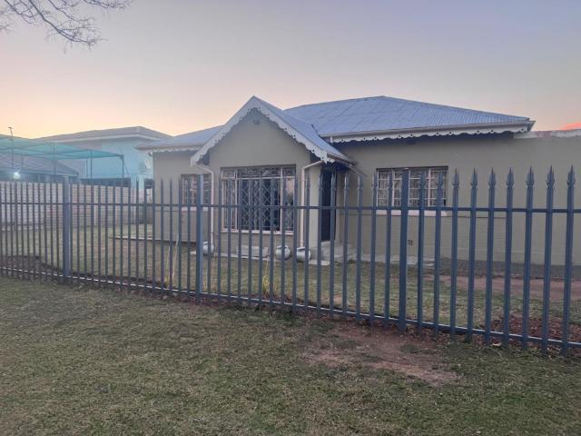 Room for rent in Da Nova, Garden Route District Municipality
