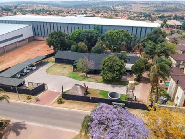 Commercial for sale in Nooitgedacht, Gauteng