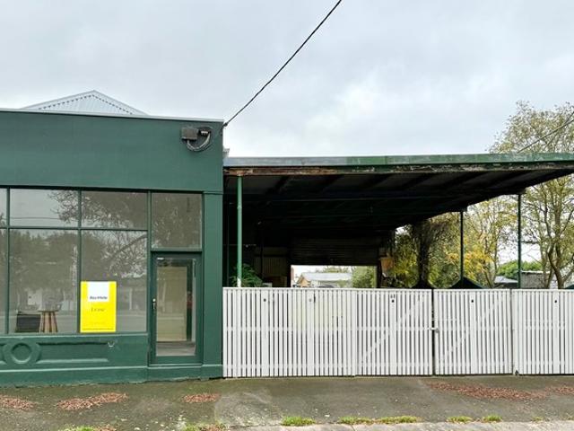 Retail for rent in Mortlake