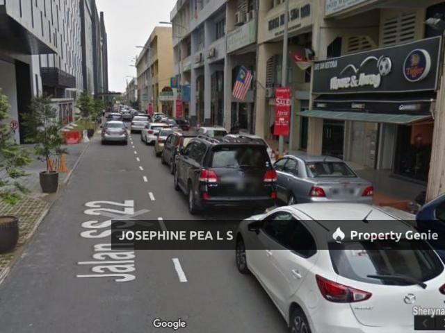 Shop for rent in Petaling, Damansara Damai