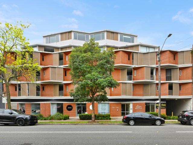 Retail for rent in Rosebery, Sydney