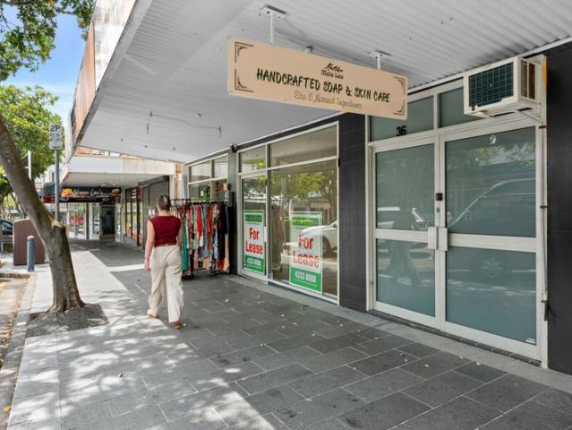 Retail for rent in The Entrance, New South Wales