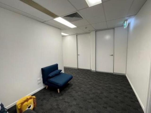 Office for rent in Toombul, Queensland
