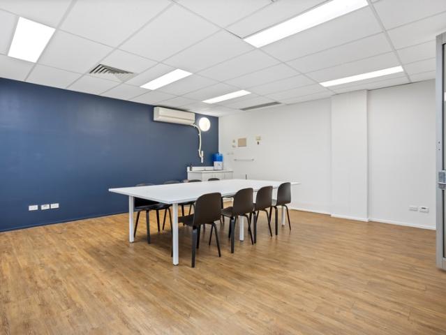 Retail for rent in Toombul, Queensland