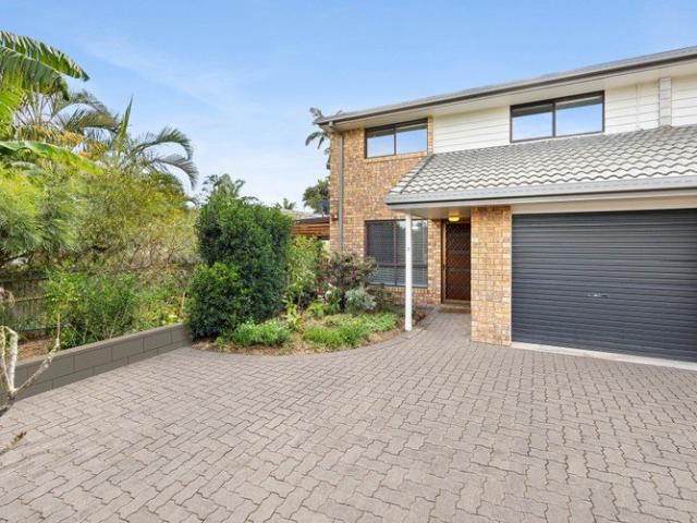 Townhouse for sale in Kings Creek, Queensland