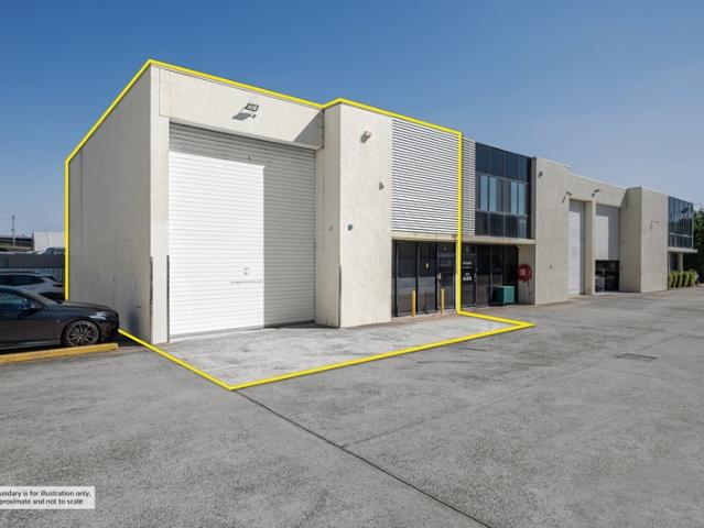 Warehouse for rent in Toombul, Queensland