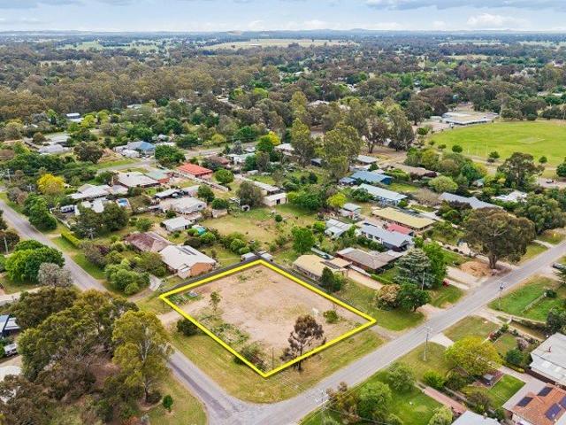 Land for sale in Avenel