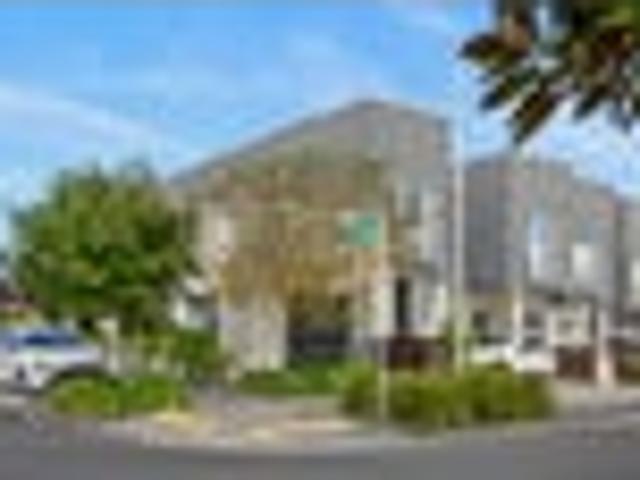 Townhouse for sale in Hobsonville Point, Upper Harbour