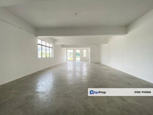 Shop for sale in Malaka