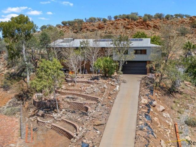 House for sale in Desert Springs, Northern Territory