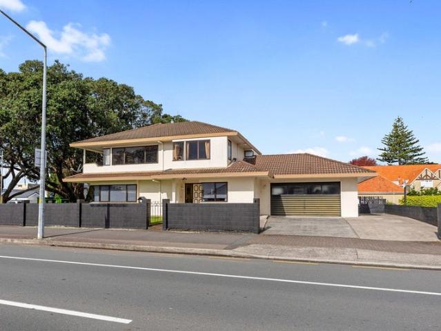 House for sale in Omokoroa, Bay Of Plenty