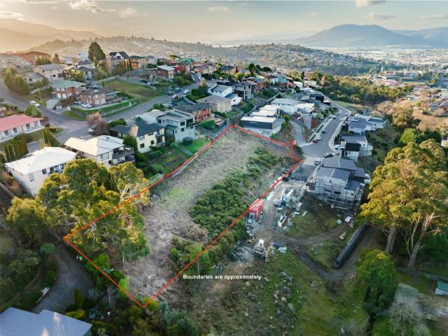 Land for sale in Lenah Valley