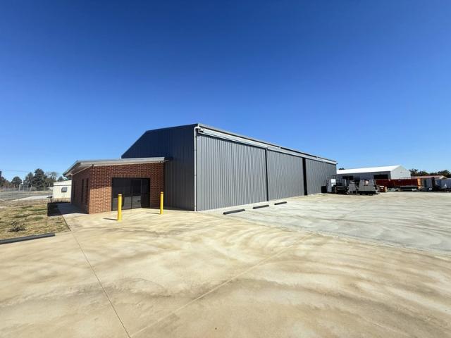 Warehouse for sale in Mount Cooper, New South Wales