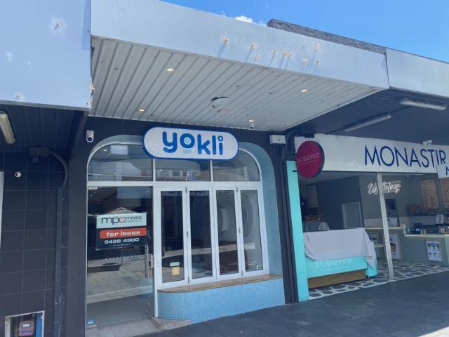 Retail for rent in Oakleigh, Melbourne