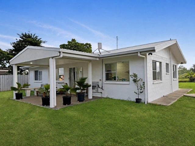 Cottage for sale in Mareeba, Queensland