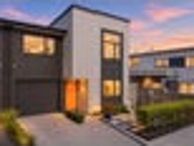 Townhouse for sale in Ormiston, Howick