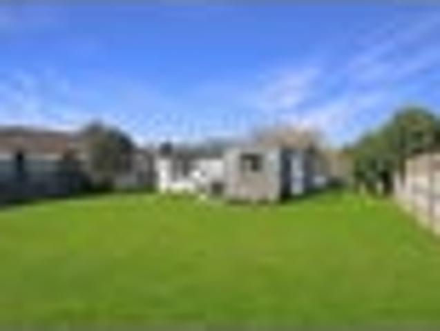 House for sale in Awhitu