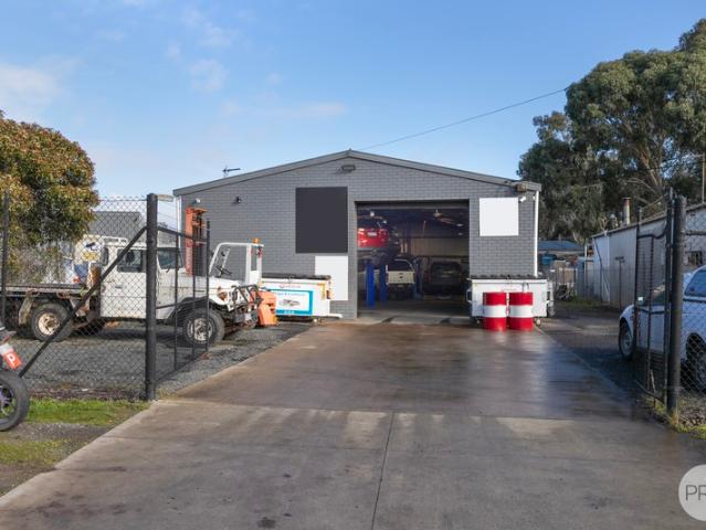 Warehouse for sale in Sebastopol, Ballarat