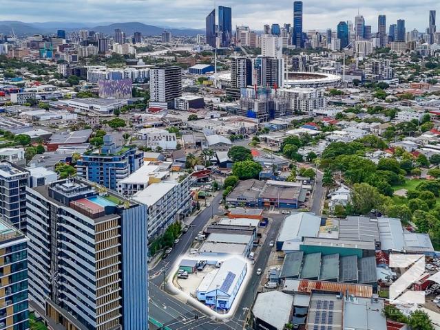 Warehouse for sale in Toombul, Queensland