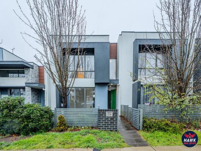 Townhouse for rent in Googong, New South Wales