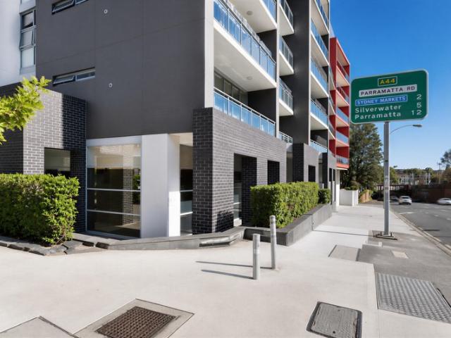 Retail for rent in Sydney, New South Wales