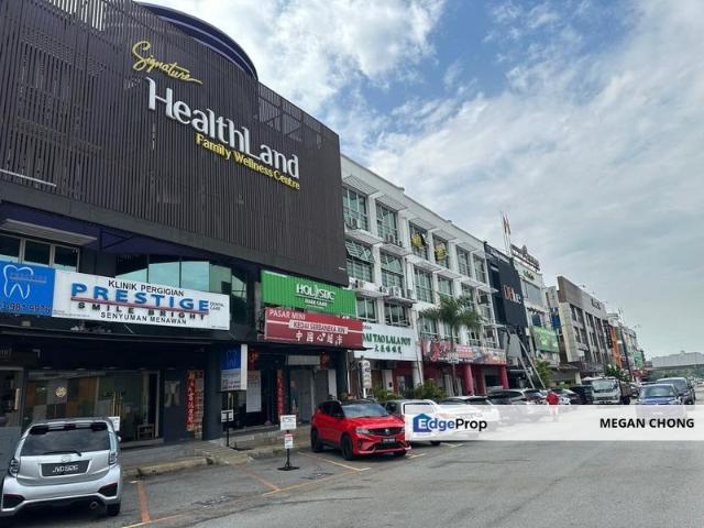 Shop for rent in Petaling, Subang Jaya