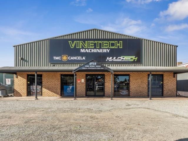 Warehouse for rent in Renmark, South Australia