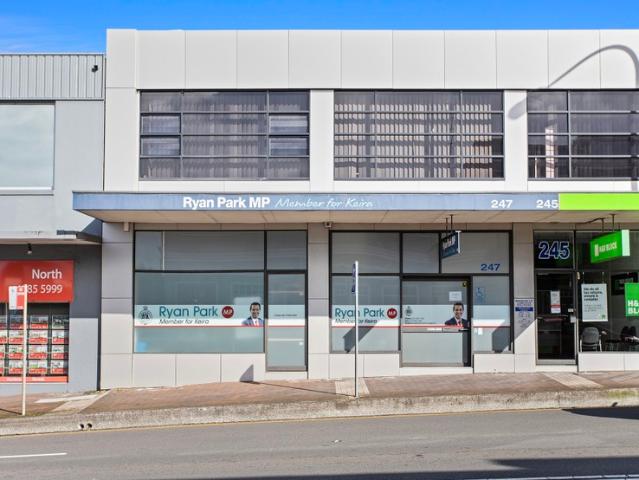 Retail for rent in Wollongong West, New South Wales
