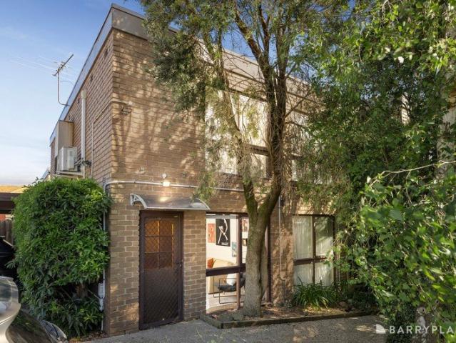Townhouse for sale in Maribyrnong, Melbourne