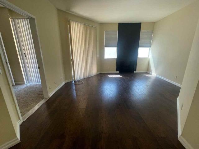 Apartment for rent in Canoga Park, California