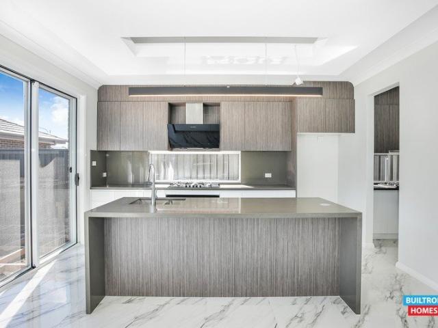 Cottage for sale in Sydney, New South Wales