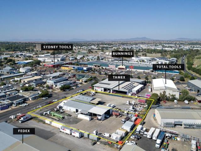 Warehouse for sale in Piallamore, New South Wales