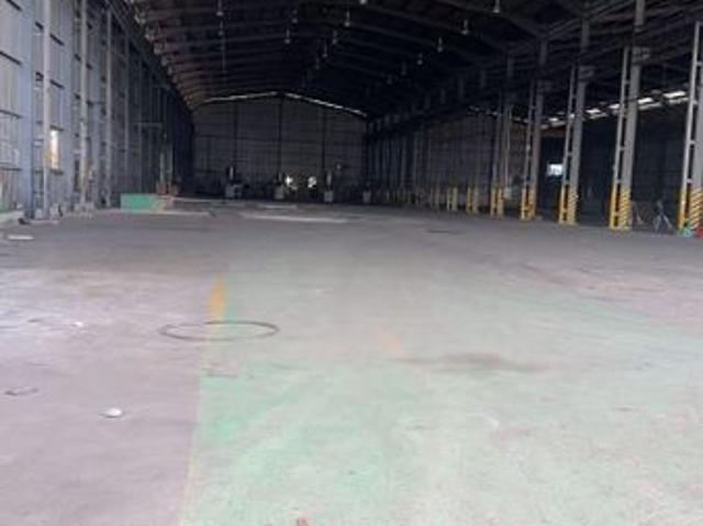 Warehouse for rent in Sendayan Village, Negeri Sembilan