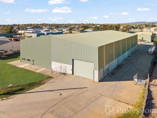Warehouse for rent in Bathurst, New South Wales