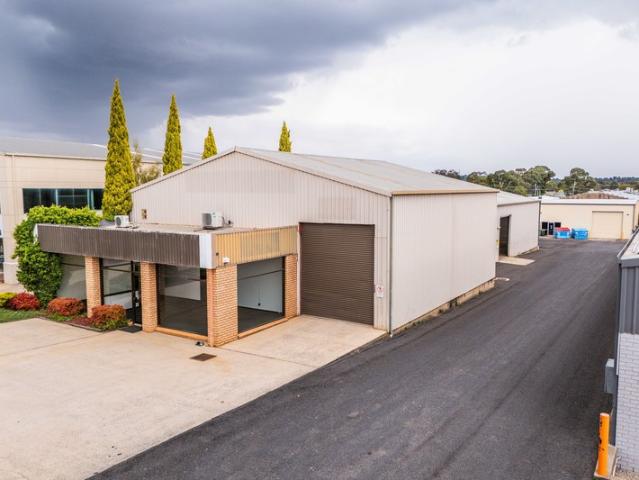 Warehouse for rent in Warrendine, Orange
