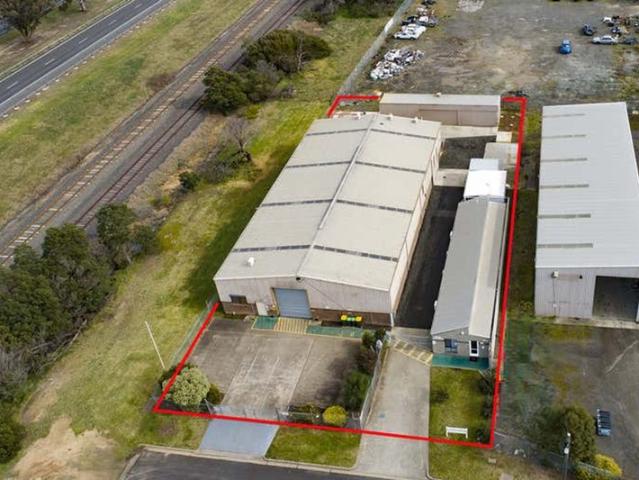 Warehouse for rent in Wurruk, Victoria