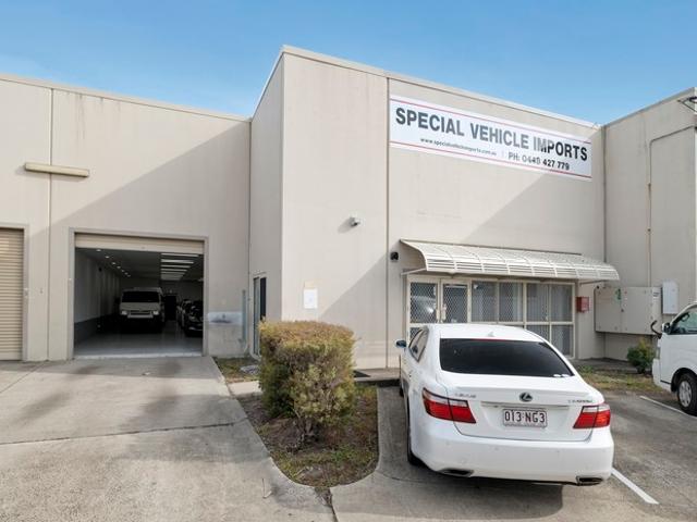 Warehouse for rent in Kings Creek, Queensland