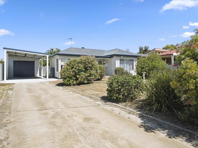 House for sale in Kaarimba, Victoria