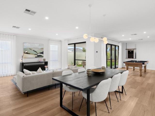 Cottage for sale in South Yunderup, Western Australia