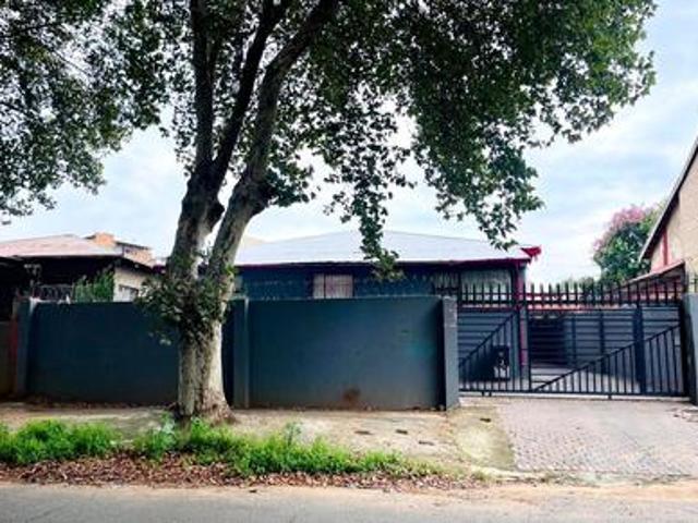 House for sale in Vosloorus, Gauteng