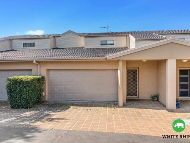 Townhouse for sale in Queanbeyan, New South Wales