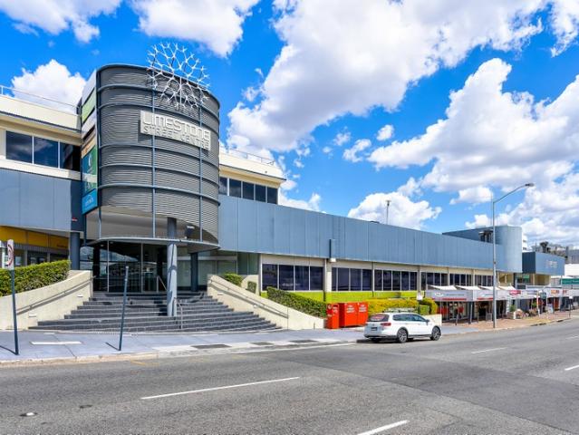Office for rent in Toombul, Queensland