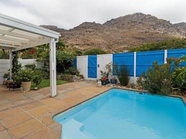 House for sale in Cape Town, Western Cape