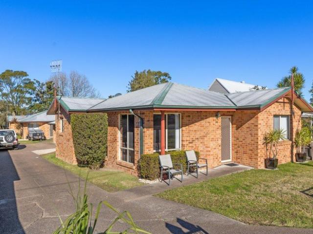 Villa for sale in Ambergate, New South Wales